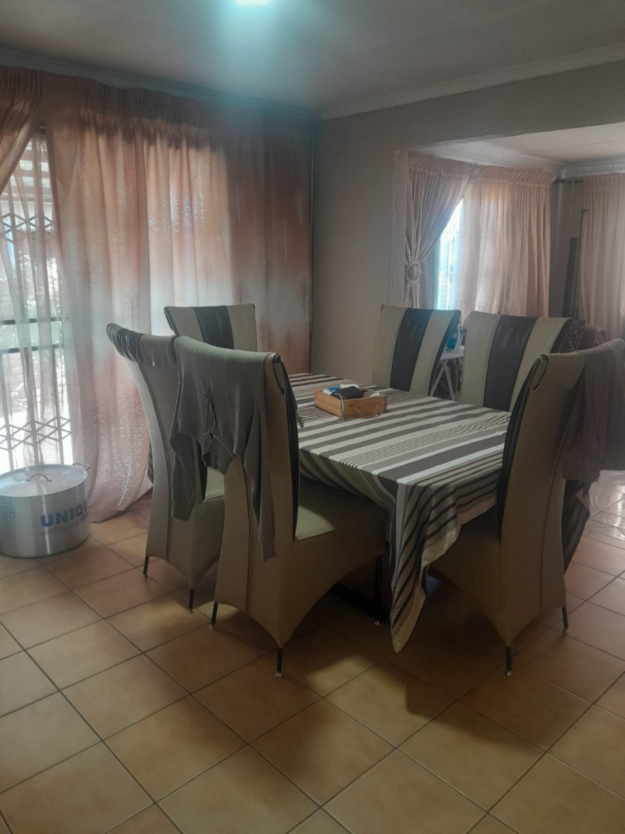 3 Bedroom Property for Sale in Morula View North West